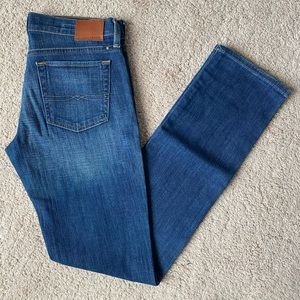 Lucky Brand Sweet Straight Jean (2/26)